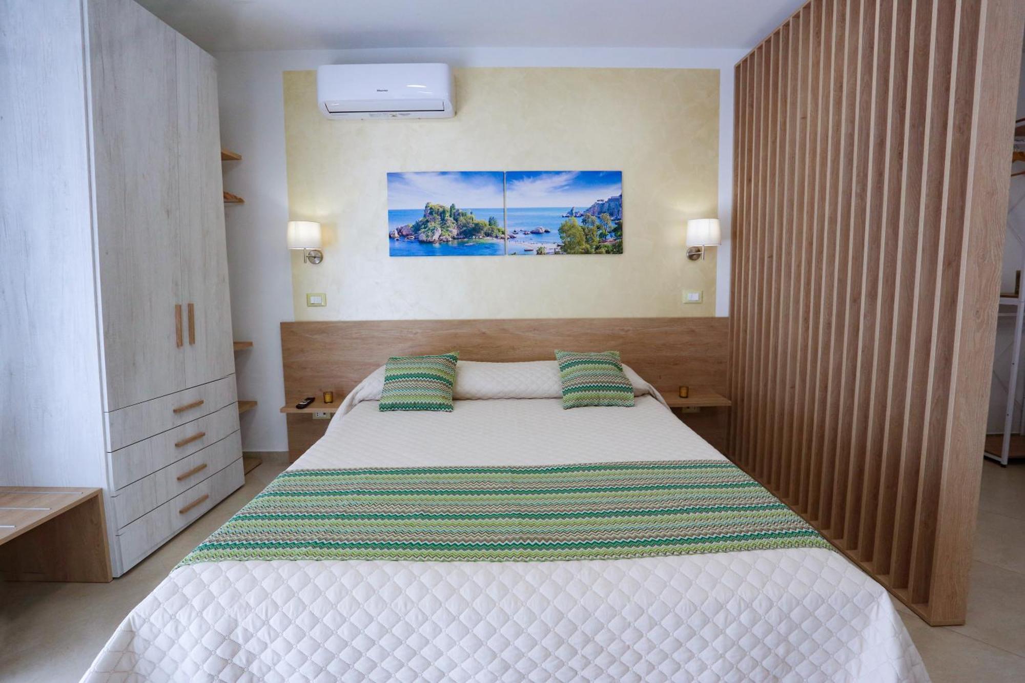Theos Holidays Apartments 지아르디니낙소스 외부 사진