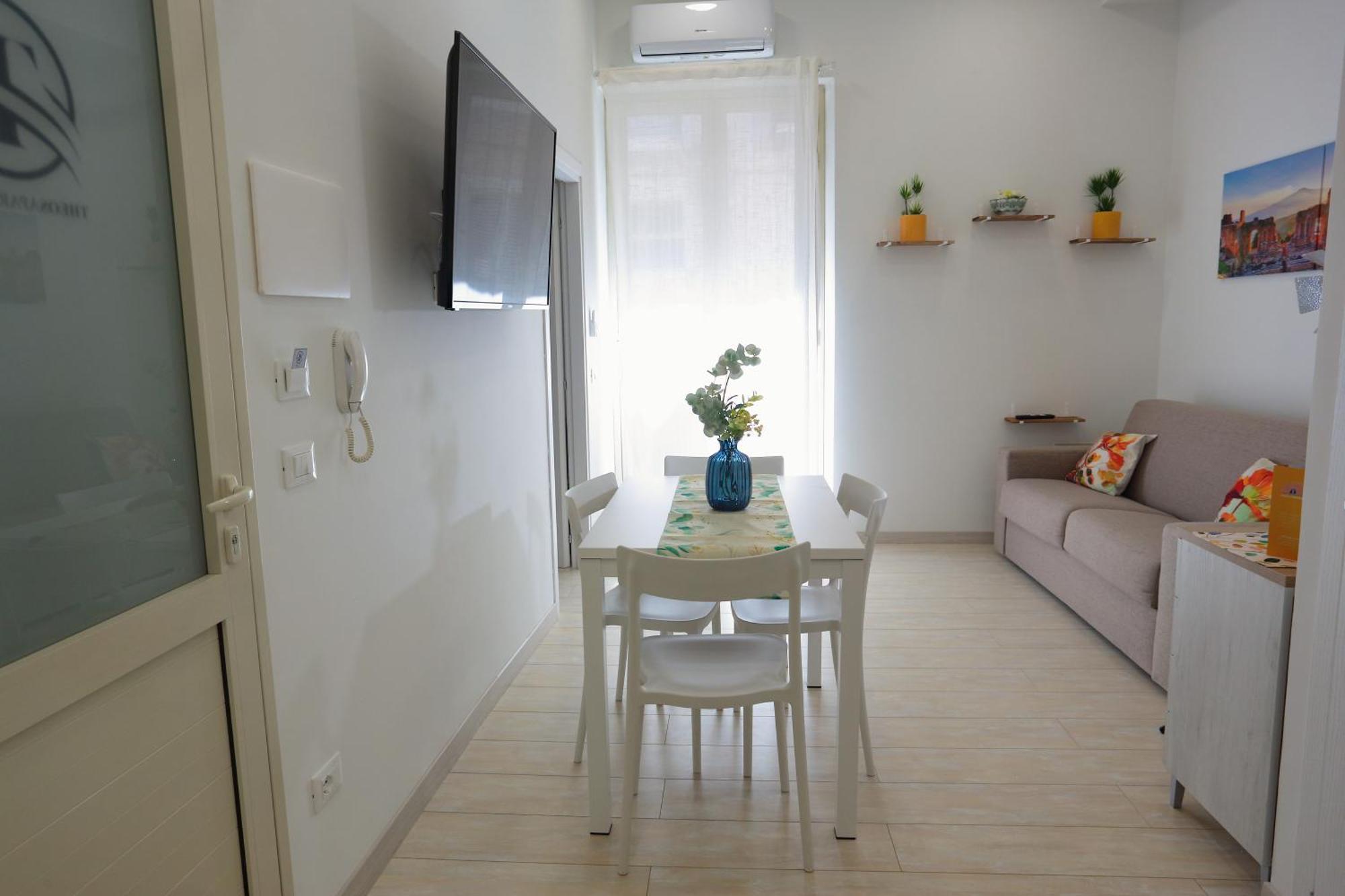 Theos Holidays Apartments 지아르디니낙소스 외부 사진